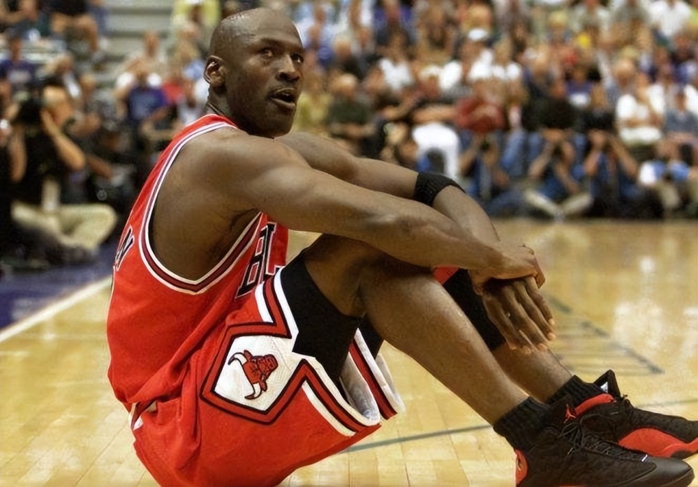 战术变革突 战术变革突